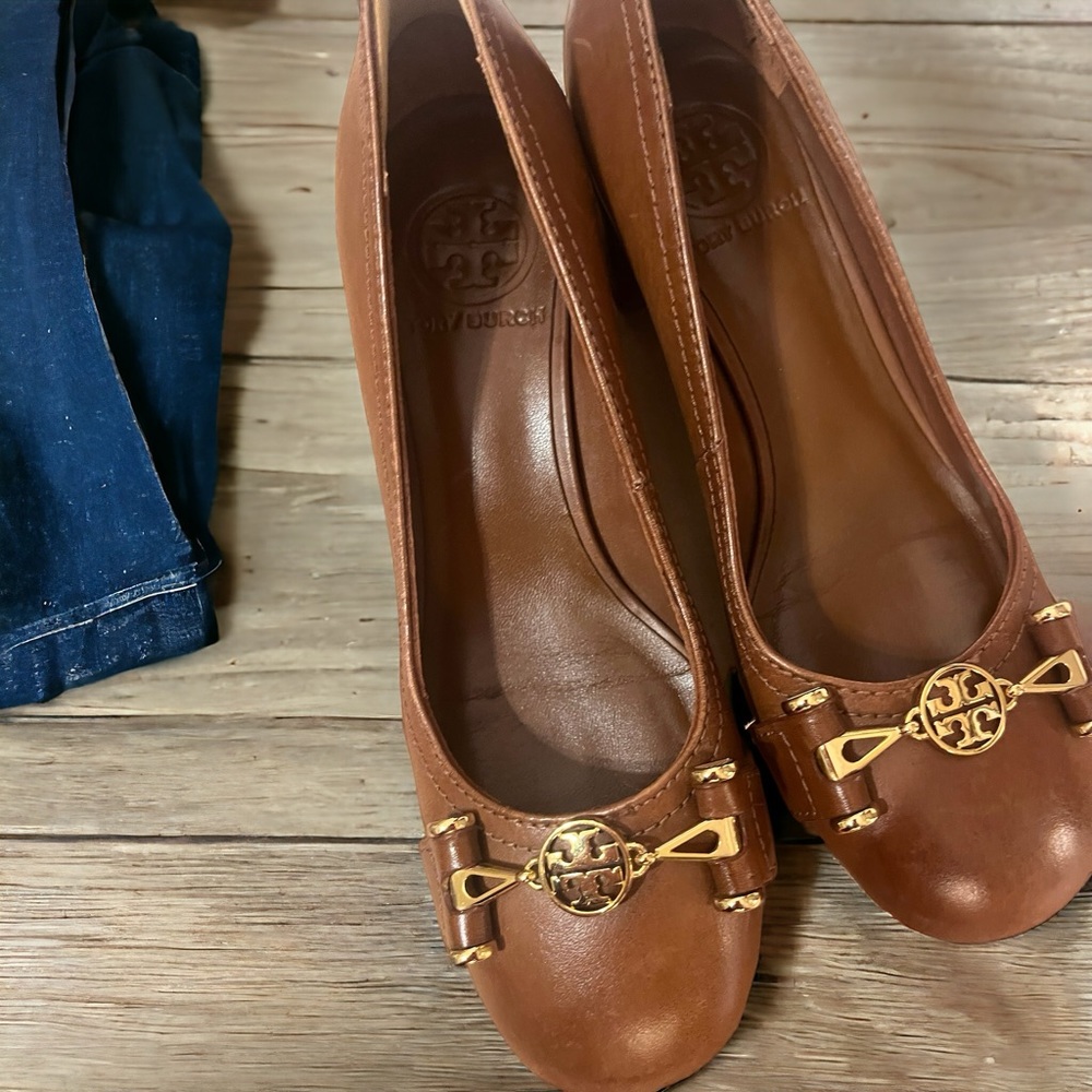 Tory Burch Brown Heels with Gold Accents